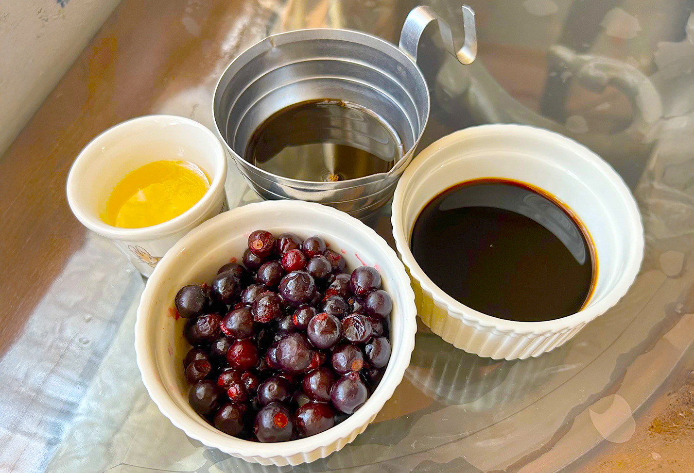 ブルスケッタ~ブラックカラントのバルサミコのソース~